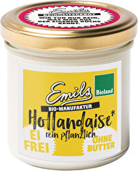 Emil's Sauce Hollandaise ist ein echter Leckerbissen, der Spargel noch mal auf eine ganz andere Ebene hebt! Entweder erhitzt Du die Sauce im Wasserbad oder kippst sie gleich so über heißes Gemüse, vornehmlich Spargel! Herrlich!