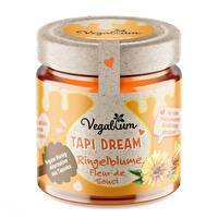 Die neue Sorte Tapi Dream des veganen Honigs von Vegablum besteht aus Tapiokasirup und wird mit Ringelblume und Zitronenmelisse verfeinert.