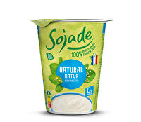 Die Joghurtalternative Natur von Sojade verzichtet komplett auf Zuckerzusatz und enthält lediglich hochwertige Bio Zutaten.