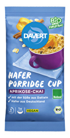 Dieser Hafer Porridge Cup Aprikose-Chai von Davert ist nicht nur mineral- und ballaststoffreich, sondern auch im Handumdrehen zubereitet.