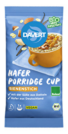 Der Hafer Porridge Cup Bienenstich von Davert bringt dir etwas Geschmack wie vom Sonntagskuchen bei Oma auf den Tisch.