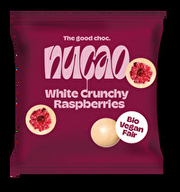 Die White Crunchy Raspberries von nucao kommen nun in kakaohaltiger, heller und veganer Bio-Kuvertüre daher.