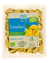 Die Tortelloni Spinat mit Pinienkernen von Pural in Bioqualität sind semi-frische Tortelloni mit einer herzhaften Spinat-Pinienkern-Füllung. Natürlich vegan! Ideal für die schnelle, aber dennoch gesunde Küche!