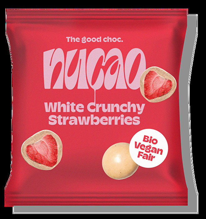 Die White Crunchy Strawberries von nucao gibt es nun auch in kakaohaltiger, heller Bio-Hülle. Zart schmelzend und durch das gewohnt schonende Trocknungsverfahren knackig und kompromisslos lecker.