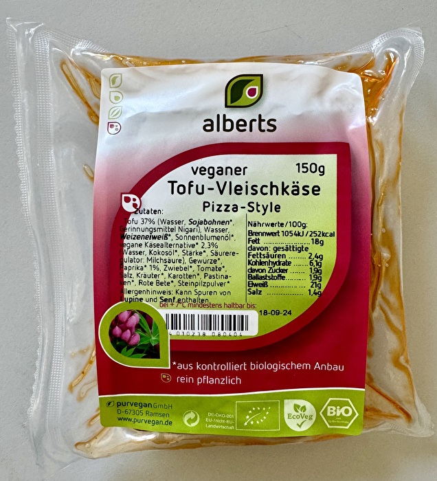 Der rein pflanzliche Tofu-Vleischkäse Pizza von alberts ist eine köstliche vegane Alternative, die von Natur aus lactosefrei ist.