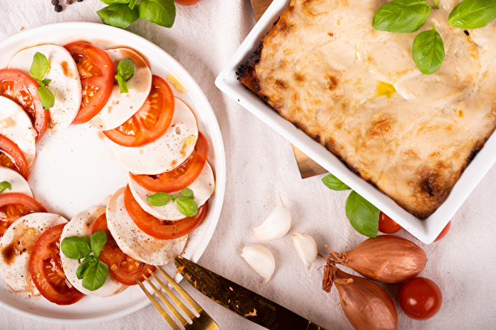 Mozzarella Geschmack Kugel von VANOZZA, schmilzt hervorragend und zieht Fäden wie das Original.