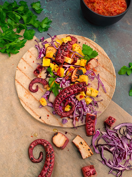The Kraken – vegane Oktopus-Alternative von Revo Foods ist Ideal für kreative Meeresgerichte – ganz ohne Fisch.
