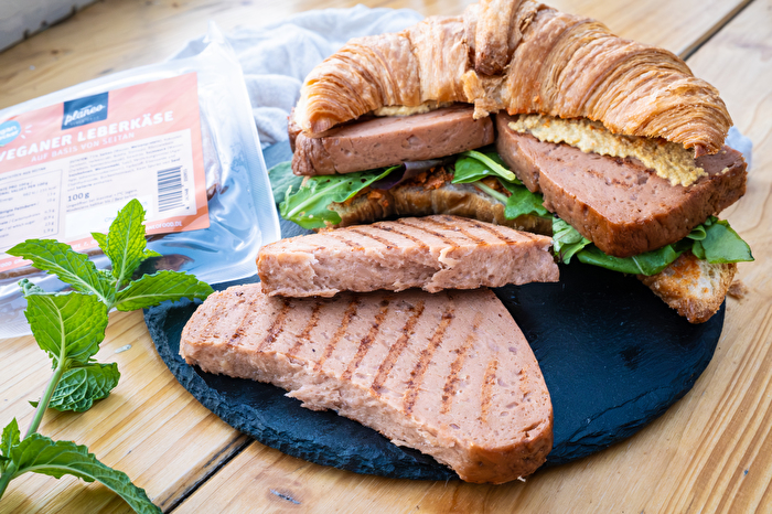 Lecker, saftig und mit toller Konsistenz - der Leberkäse von planeo!