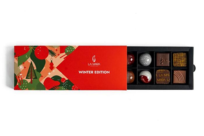Die Weihnachten Pralinenbox 12 Stück von LA MARA ist das ideale Weihnachtsgeschenk für Veganer!