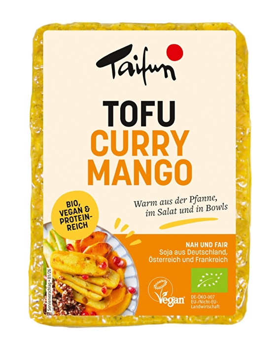 Der Tofu Curry Mango mit neuer Rezeptur von Taifun ist eine raffinierte Kombination aus Curry mit fruchtiger Mango-Note und dezenter Ingwer-Cayenne-Schärfe im Abgang.
