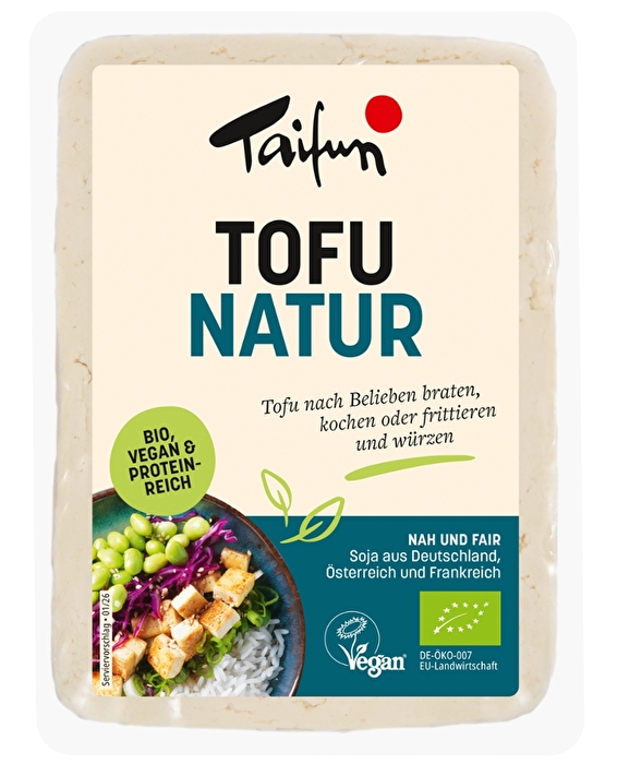 Der Tofu Natur von Taifun im 200g-Pack eignet sich als neutraler Basis-Tofu für allerlei Verfeinerungen und passt sich deinem eigenen Geschmack an.Der Tofu Natur von Taifun im 200g-Pack eignet sich als neutraler Basis-Tofu für allerlei Verfeinerungen und passt sich deinem eigenen Geschmack an.