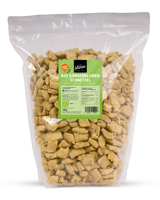 Die Bio Sonnenblumen Schnetzel von Planeo sind die ideale pflanzliche Eiweißquelle für eine vielfältige Küche.