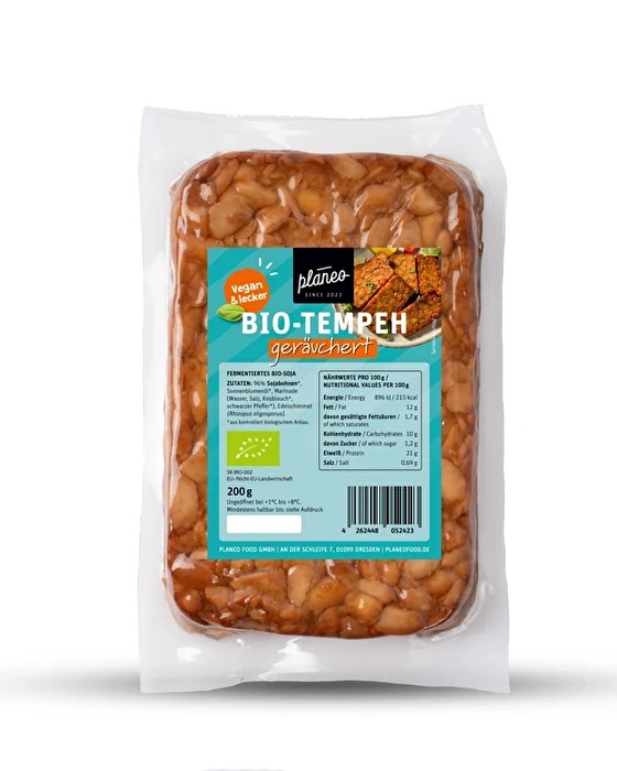 Der BIO Tempeh geräuchert von planeo kombiniert fermentierte Bio-Sojabohnen mit einem angenehm milden Raucharoma und einer leicht nussigen Note.