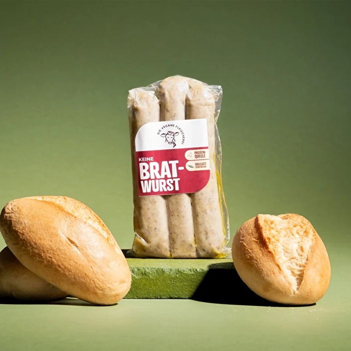Die Keine Bratwurst von Die Vegane Fleischerei ist leicht zuzubereiten, egal ob in der Pfanne oder auf dem Grill.